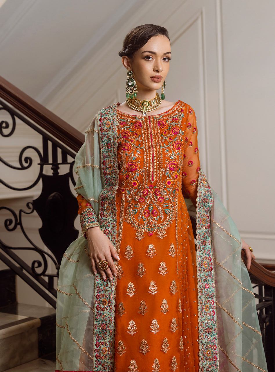 zanab orange dress Where Is Zanab Now After 'Love Is Blind'? She Broke Up With Cole