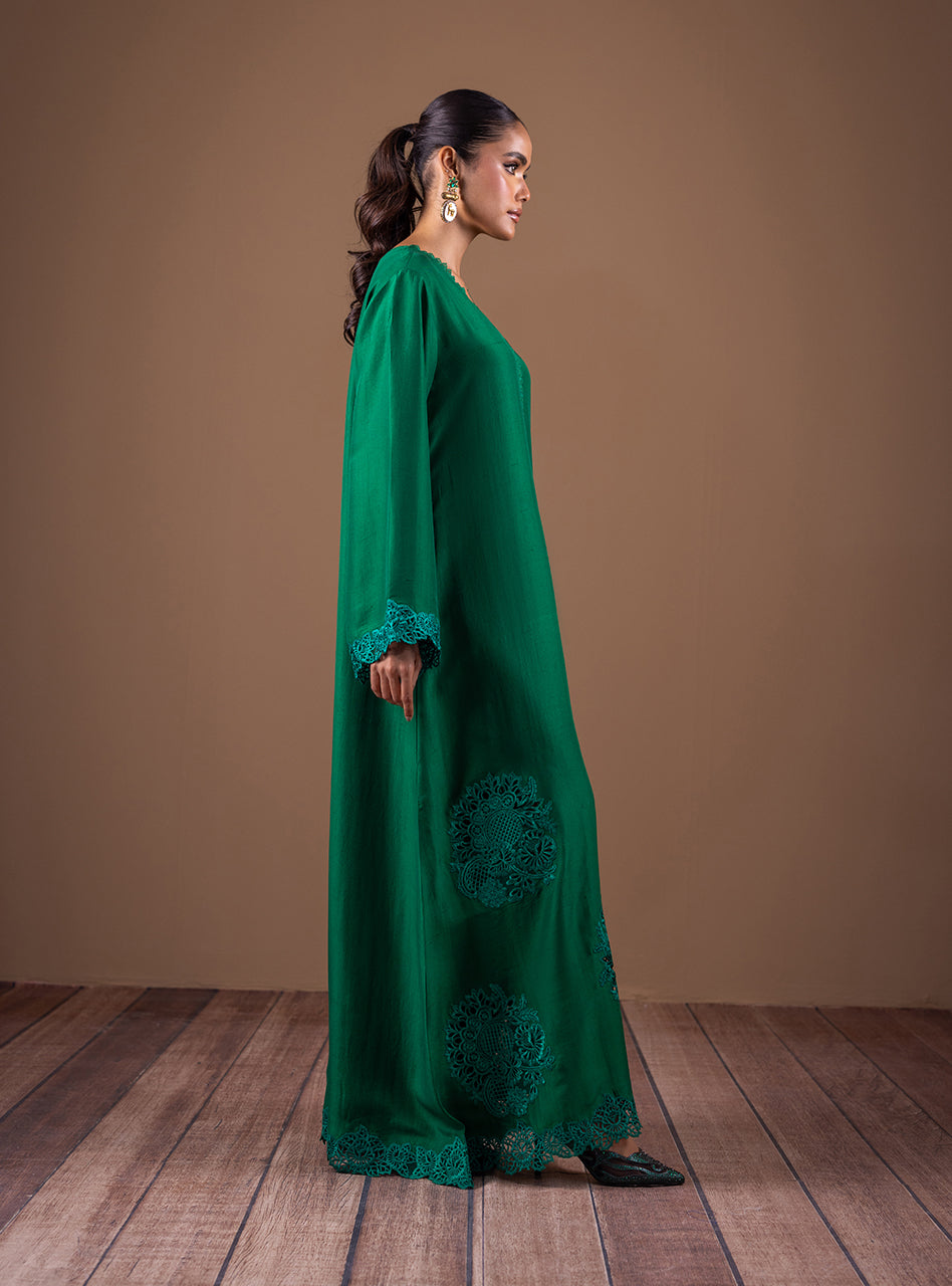 Enchanting Emerald – Zainab Chottani International