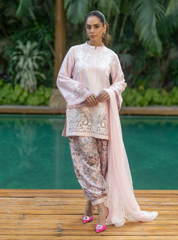 Luxury Pret Collection | Zainab Chottani Zainab Chottani International Luxury Pret Collection | Zainab Chottani Zainab Chottani International