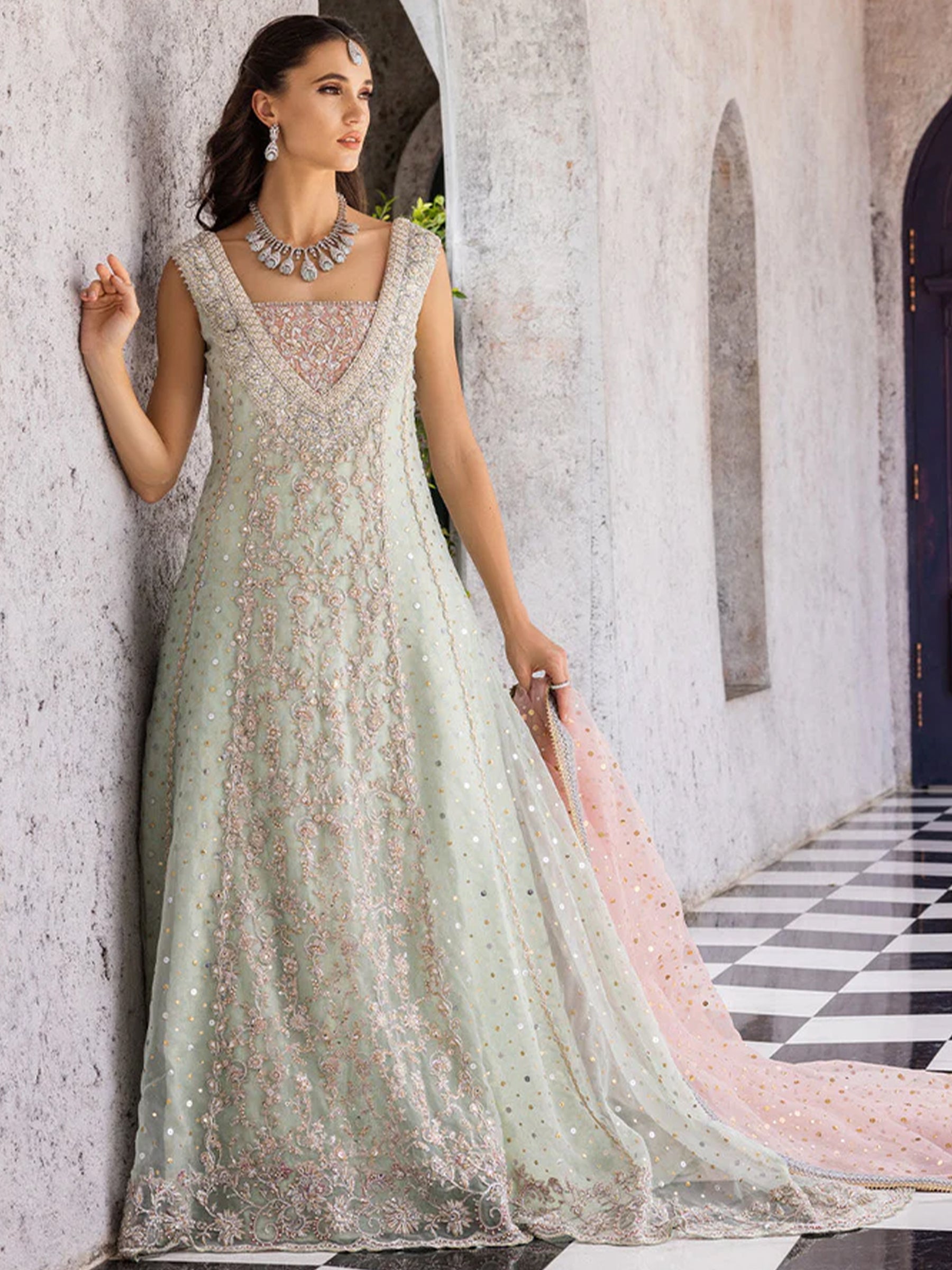 Zainab chottani fancy dresses clearance 2018