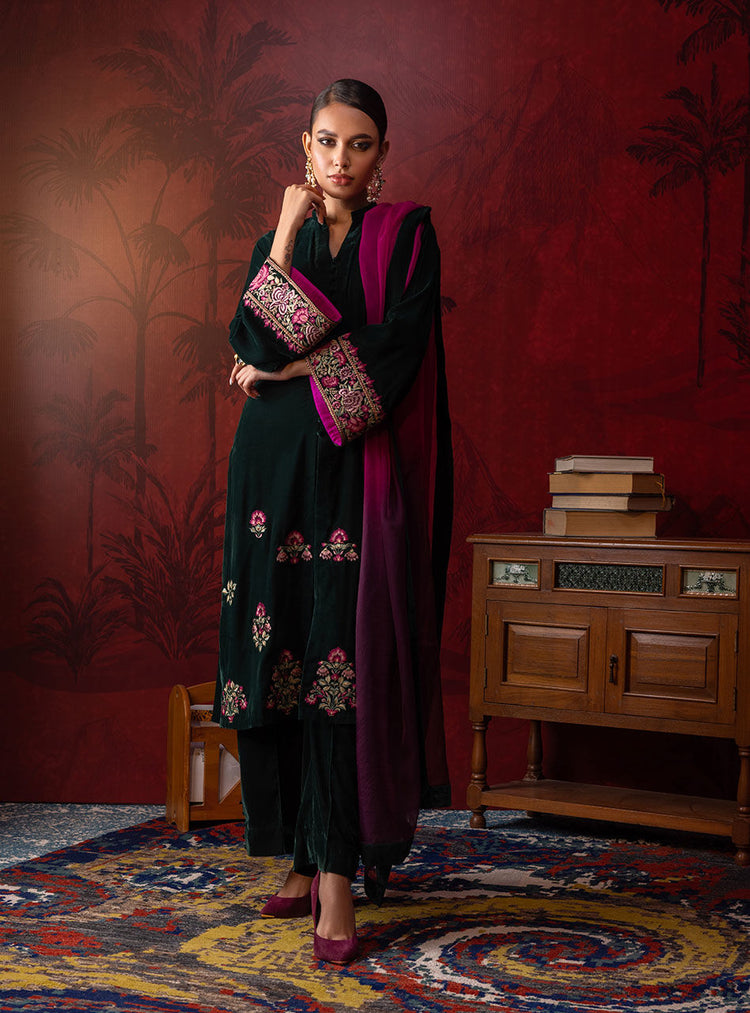 Syara – Zainab Chottani International