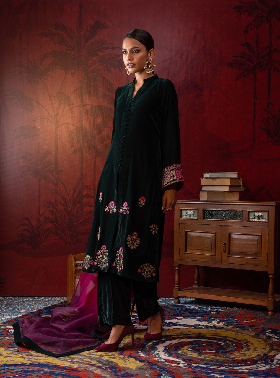 Syara – Zainab Chottani International