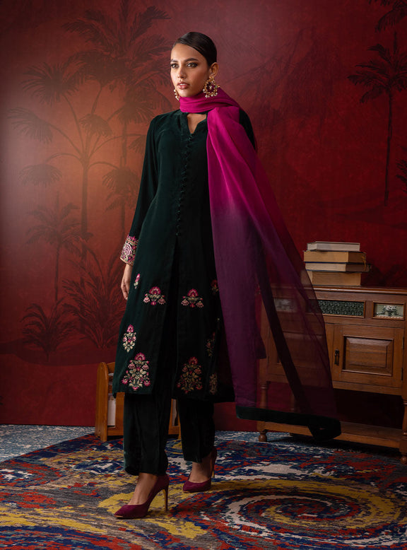 Syara – Zainab Chottani International